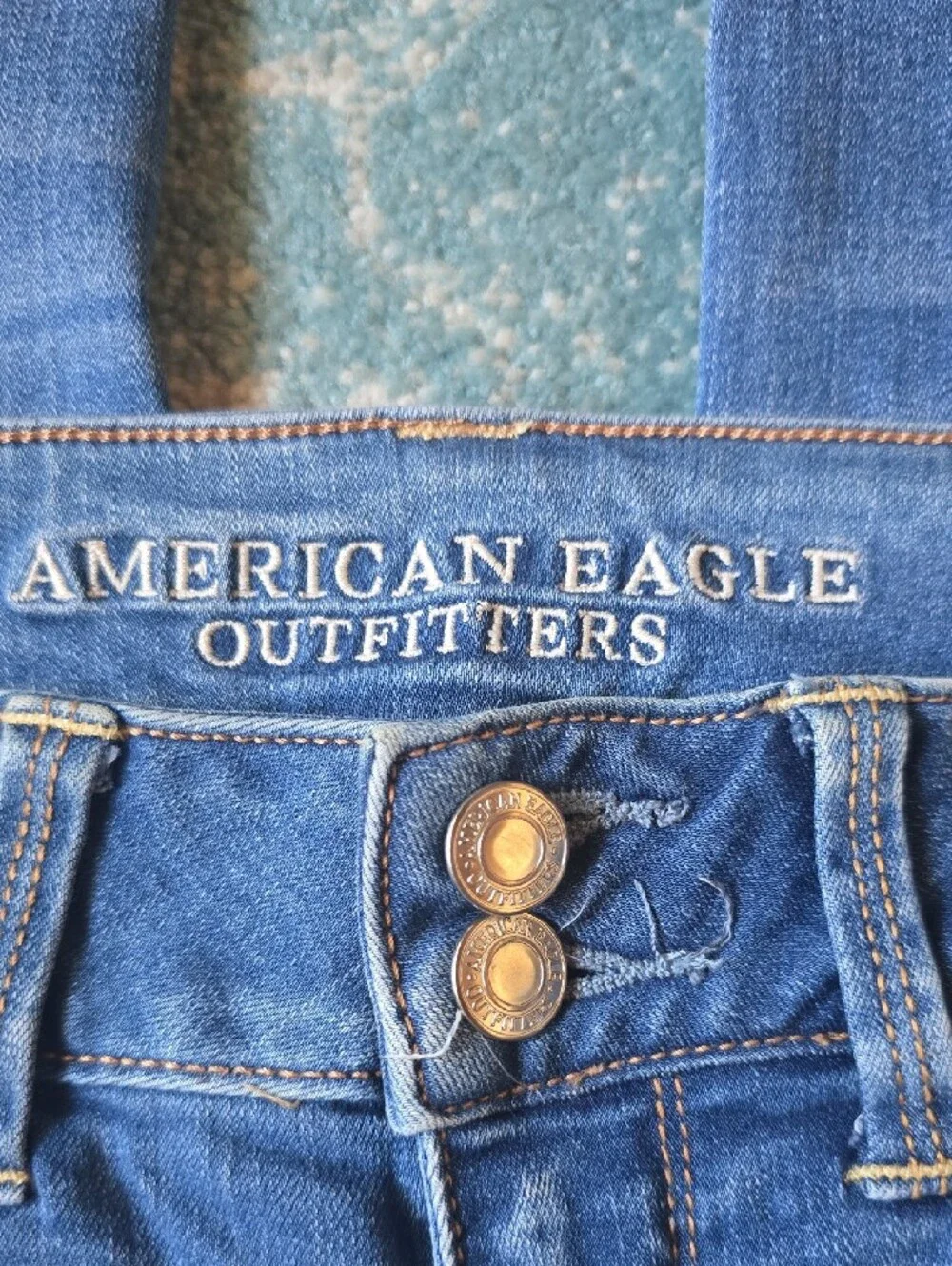 American Eagle Outfitters Light Blue Distressed Skinny Jeans